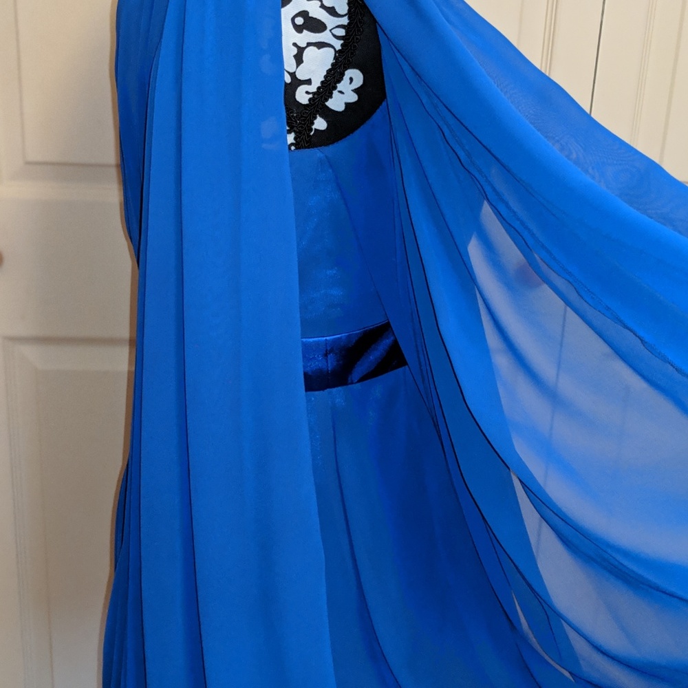 Cache Party Dress - Picture 4 of 7